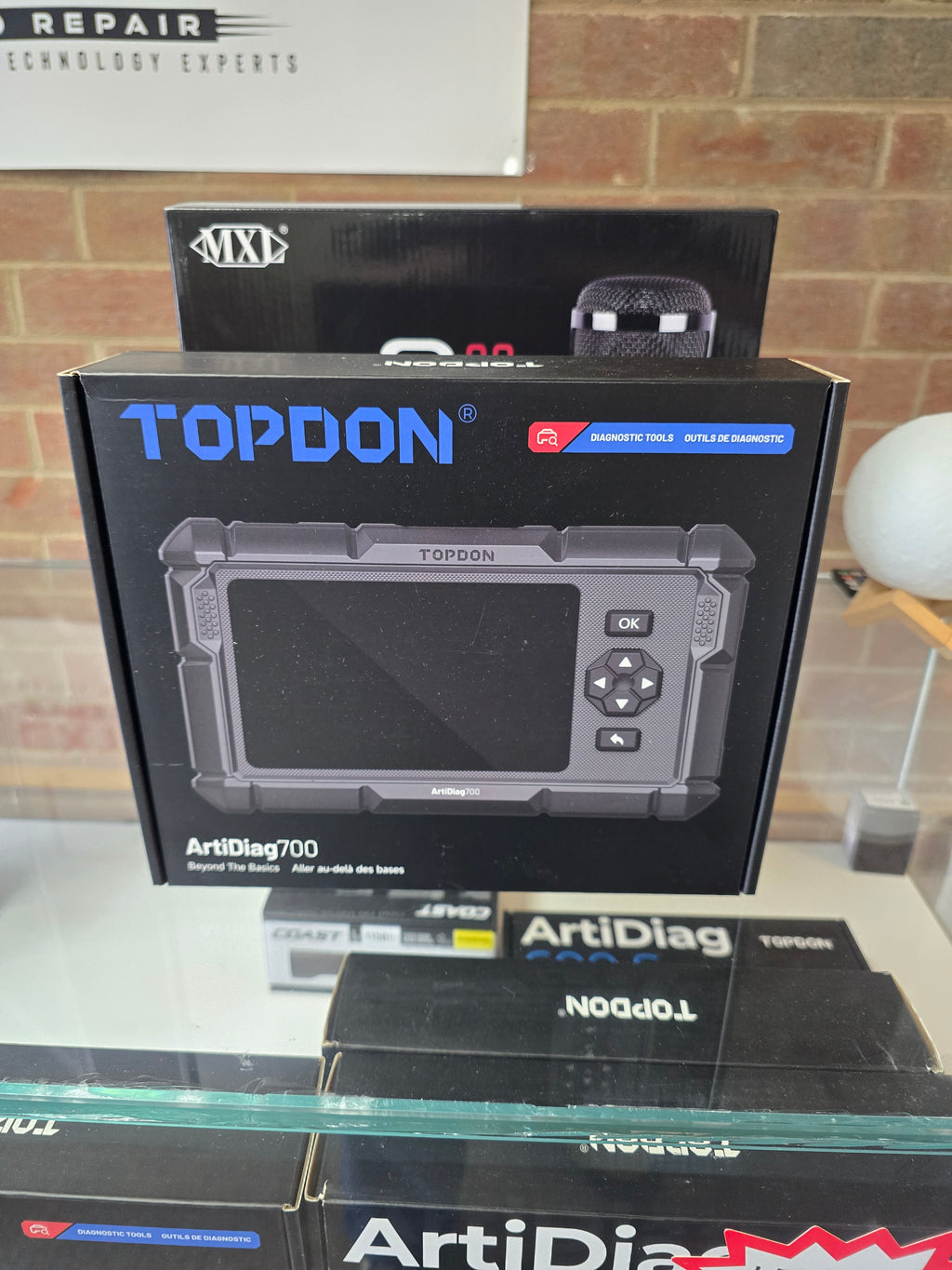 TOPDON ArtiDiag700 Full-System OBD2 Diagnostic Scan Tool with CAN-FD