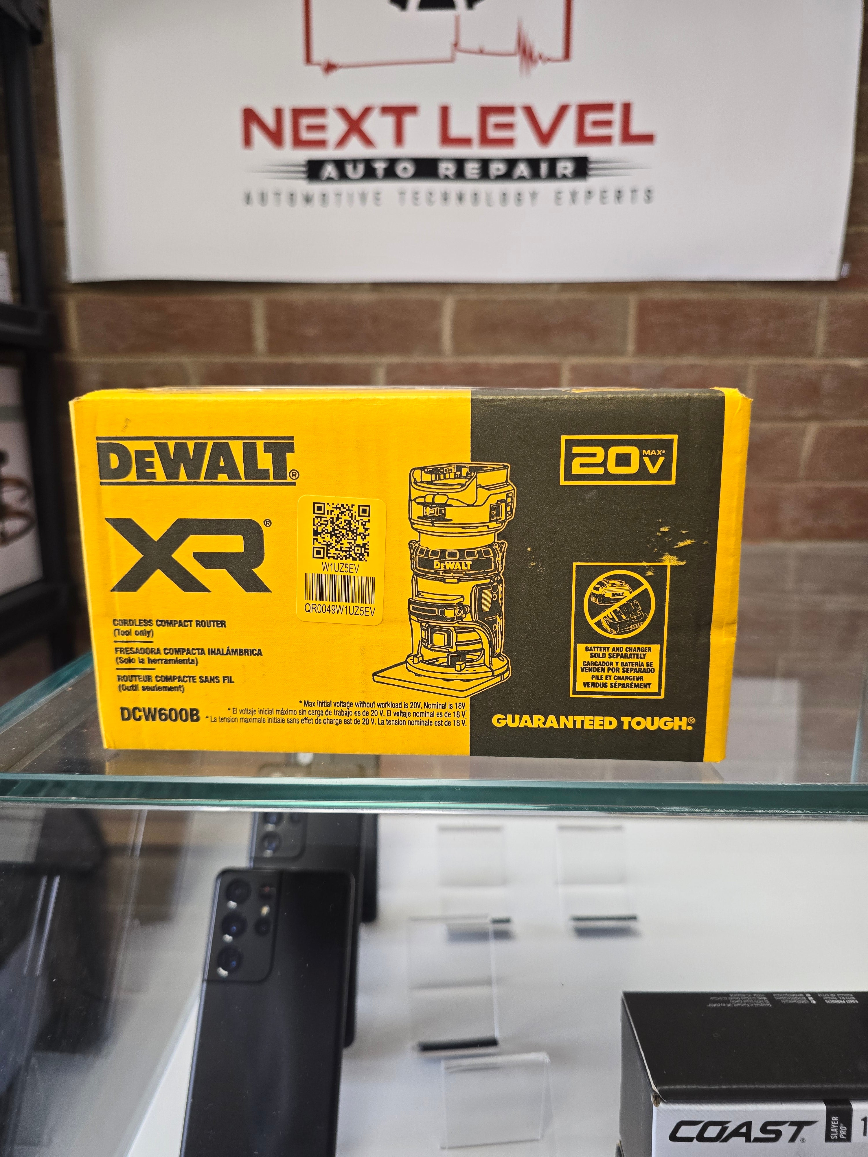 DEWALT XR 20v Cordless Compact Router New