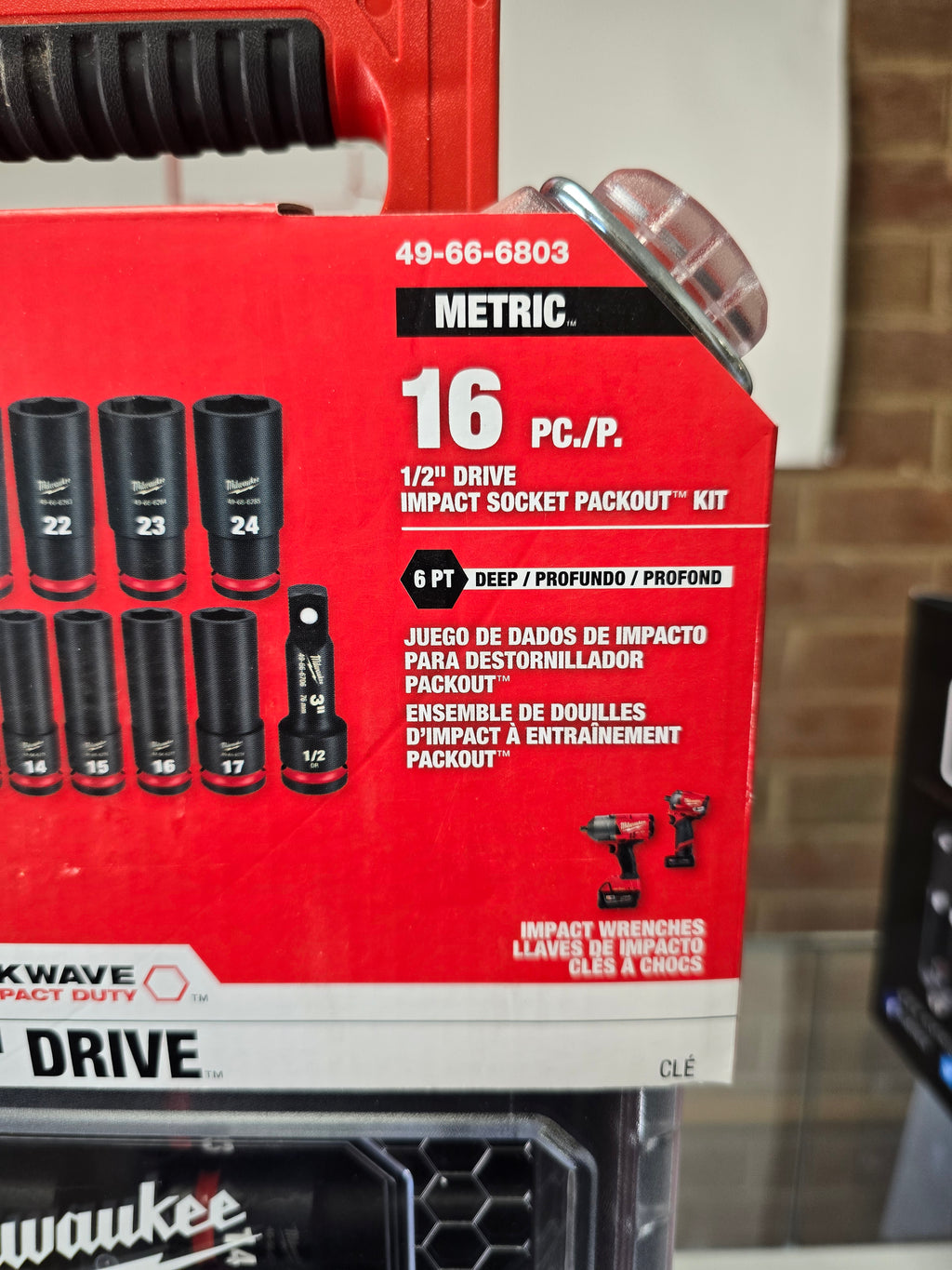 Milwaukee 16PC SHOCKWAVE™ Impact Duty Socket 1/2” Drive 16PC MM Set with PACKOUT