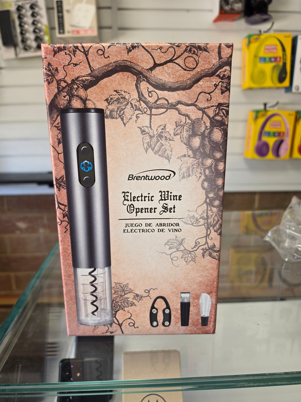 Brentwood Electric Wine Bottle Opener Set with Foil Cutter, Stopper & Aerator Pourer
