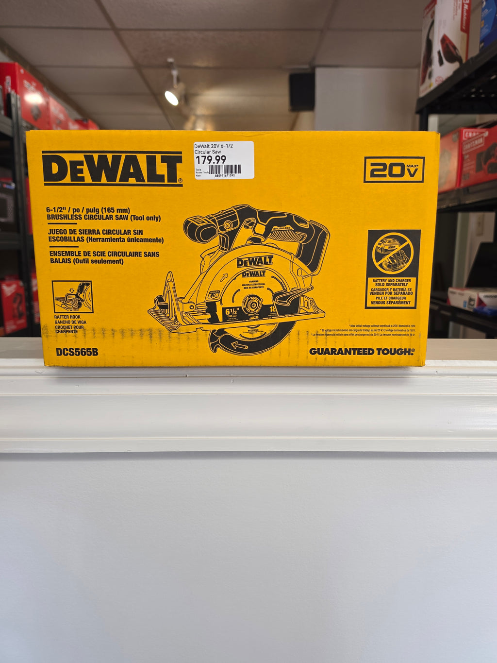 DEWALT 20V MAX XR 6-1/2 in Brushless Cordless Circular Saw - Tool Only